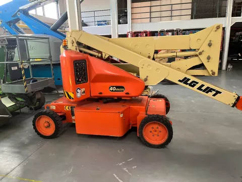 JLG 40